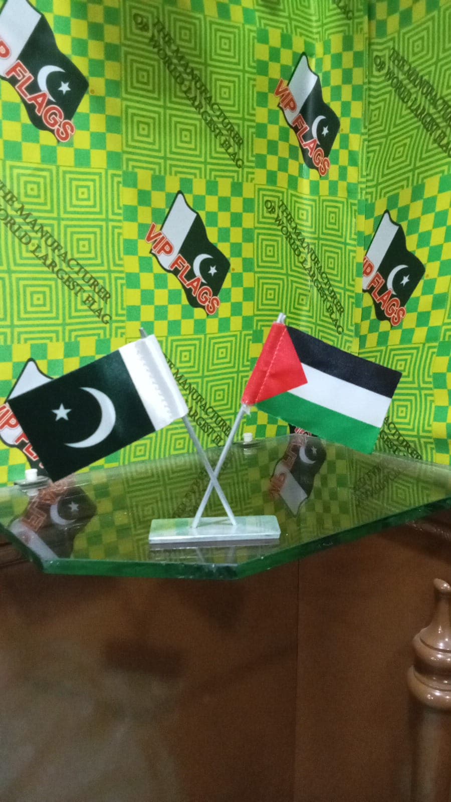 Car Dashboard double flags